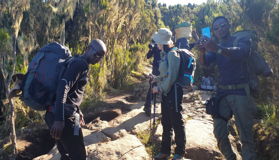 Thumb Nail Image: 4 Kilimanjaro Tipping Guidelines: A Traveler's Guide to Responsible and Appreciative Giving